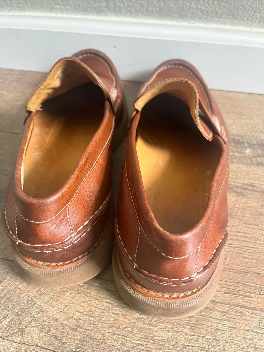 Sperry Gold Cup Exeter Penny Loafer in a red or rust nubuck leather size‎ 11.5